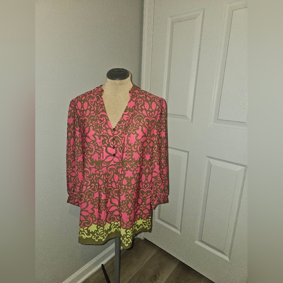 Banana Republic NWT V-neck Pink & Green Women's Pullover Blouse 3/4 Sleeves Sz M - Picture 2 of 9